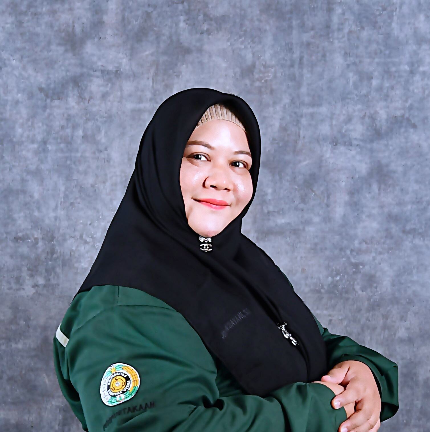 https://konten.usu.ac.id/storage/year/2026-05/satker/6/statis/staff/Yuli Handayani1.jpg